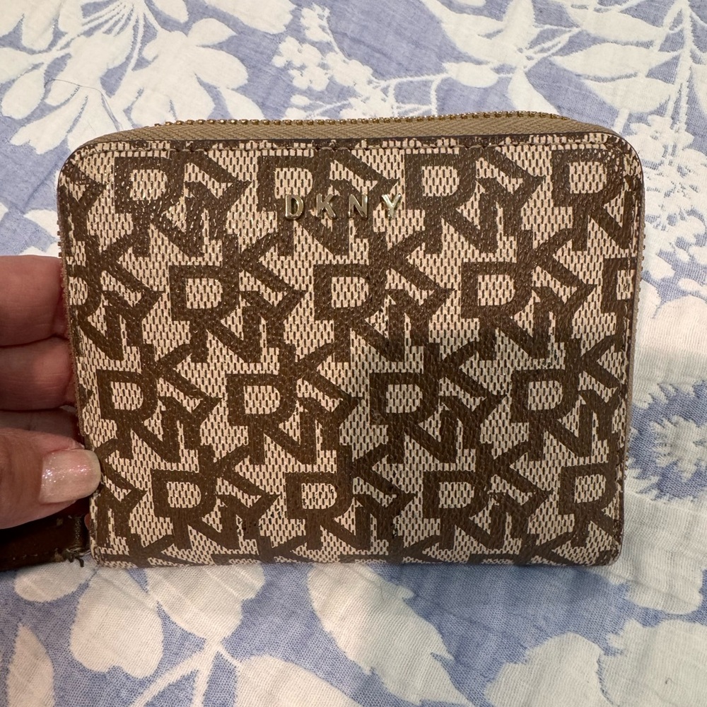 DKNY Tan Leather Zip Wallet compact size